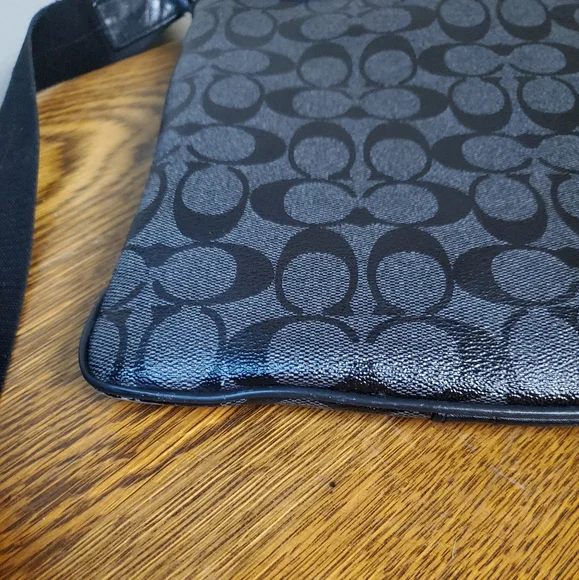 Black Coach Crossbody - Picture 3 of 10